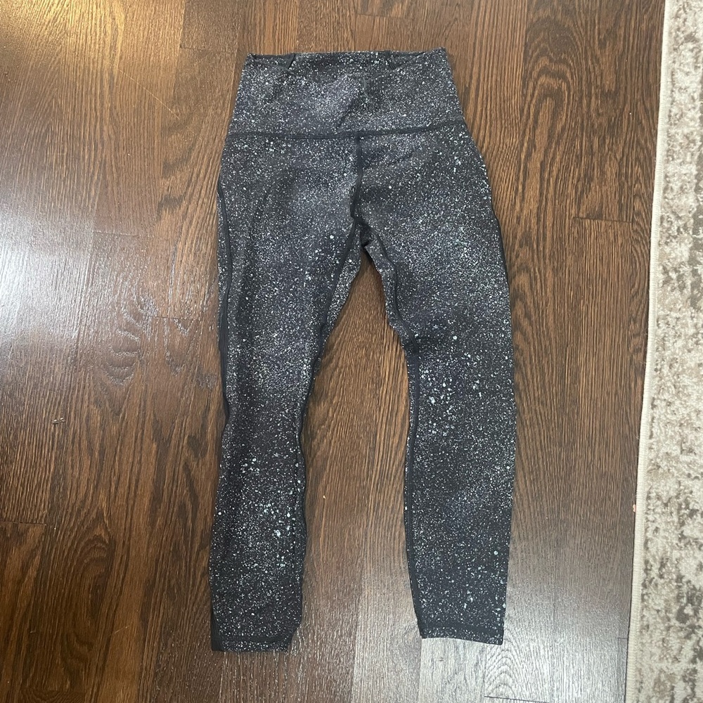 Lululemon 7/8 leggings with mesh detail